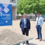 Arroyo se encuentra con delegado de Obras Públicas