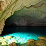 Cueva de Nerja dona lancha de salvamento a Protección Civil