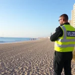 Vigilantes de playas en Vélez-Málaga: seguridad y servicio