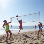 Voleibol playa en Nerja: disfruta del deporte y la costa