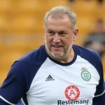 El arquero Martín logra la igualada en un disputado derbi en Rincón