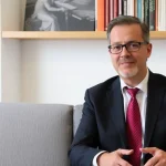 Entrevista al alcalde de Frigiliana sobre el sentido común político