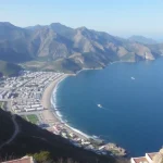 Eslogan del Partido Popular de Nerja: Sigamos en la buena dirección