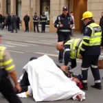 Trabajador herido tras caer del tejado en Málaga capital
